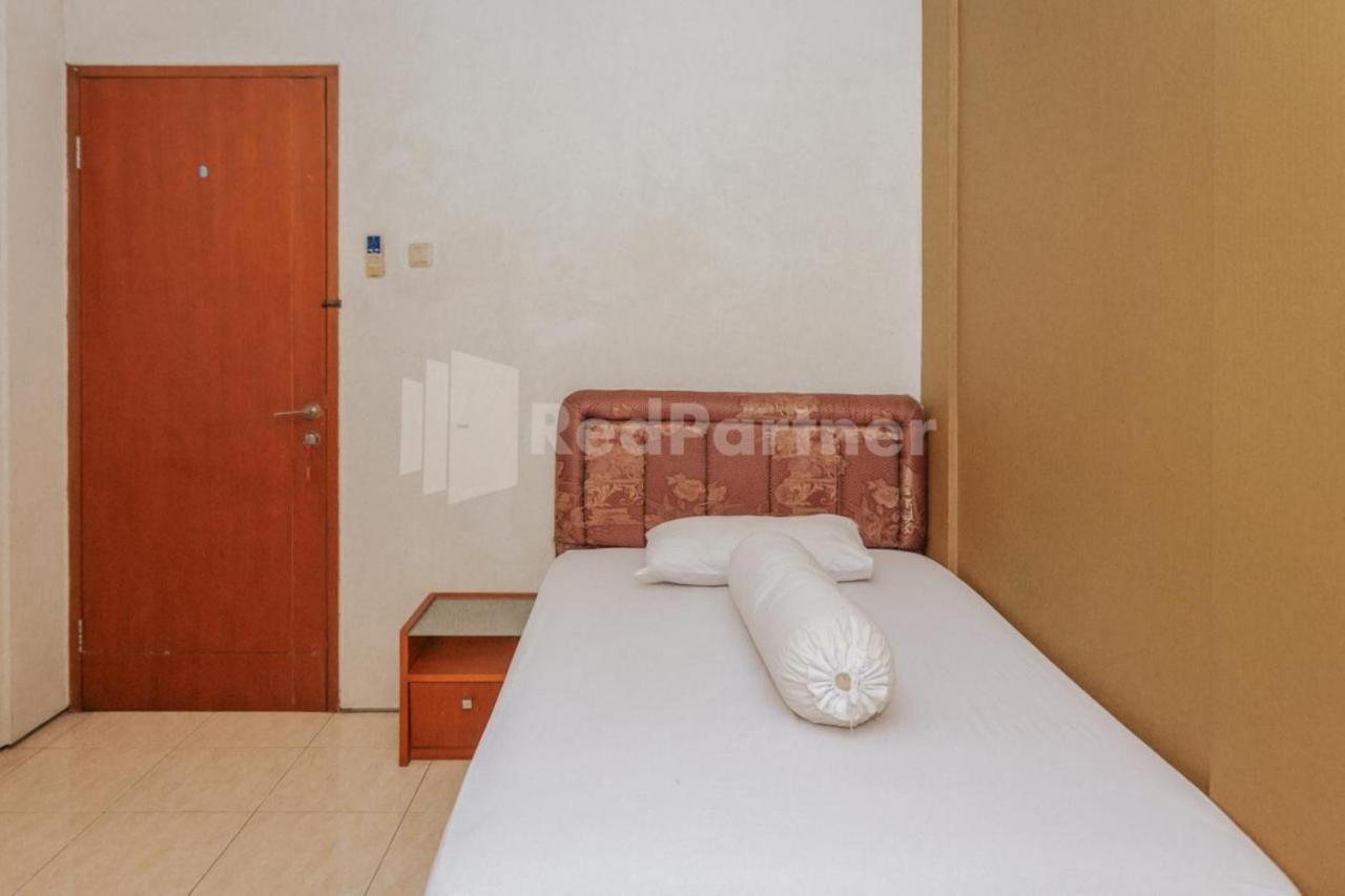 Hotel De Lugano Scbd Syariah Mitra Reddoorz Yakarta Exterior foto